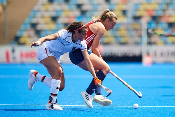 MONCHEGLADBACH, GERMANY - 5 Mayıs 2022: Almanya ve İngiltere arasında SparkassenPark 'ta oynanan FIH Pro League maçı
