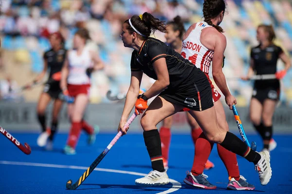 MONCHEGLADBACH, GERMANY - 4 Mayıs 2022: Almanya ve İngiltere arasında SparkassenPark 'ta oynanan FIH Pro League maçı
