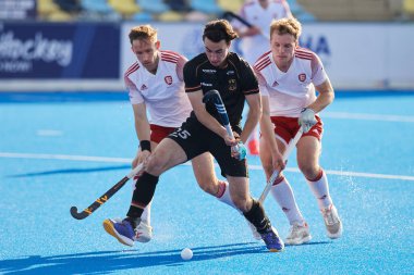 MONCHEGLADBACH, GERMANY - 4 Mayıs 2022: Almanya ve İngiltere arasında SparkassenPark 'ta oynanan FIH Pro League Men maçı