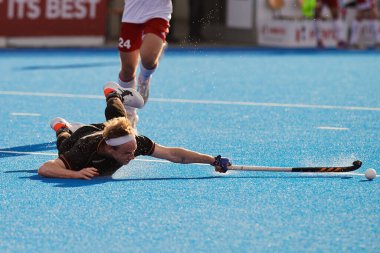 MONCHEGLADBACH, GERMANY - 4 Mayıs 2022: Almanya ve İngiltere arasında SparkassenPark 'ta oynanan FIH Pro League Men maçı