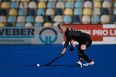 MONCHEGLADBACH, GERMANY - 4 Mayıs 2022: Almanya ve İngiltere arasında SparkassenPark 'ta oynanan FIH Pro League Men maçı