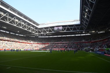 DÜKSELDORF, GERMANY - 8 Nisan 2022: Futbol maçı Bundesliga 2 Fortuna Düsseldorf - SV Darmstadt 98 
