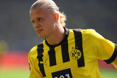 DORTMUND, GERMANY - 14 Mayıs 2022: Bundesliga Borussia Dortmund, Signal Iduna Park 'ta Hertha Berlin' e karşı oynadığı maçta Erling Haaland