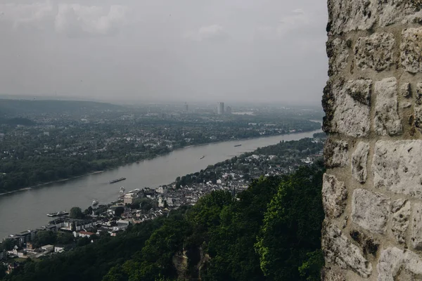 Herrlicher Blick Auf Das Rheintal Eine Schöne Landschaft Einem Schiffbaren — Stockfoto