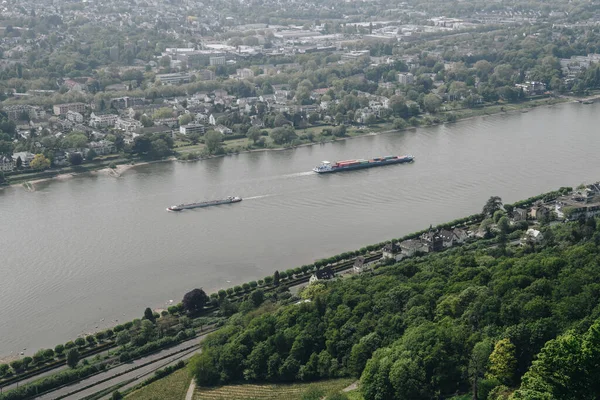 Versand Frachtkahn Herrlicher Blick Auf Das Rheintal Eine Schöne Landschaft — Stockfoto