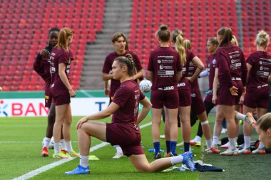 Kolej, Almanya - 27 Mayıs 2022: 1 maç öncesi antrenman. FFC Türbini Potsdam. DFB Pokal Finali der Frauen 2022