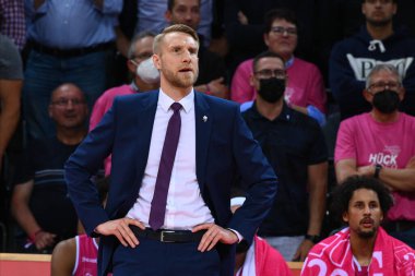 BONN, Almanya - 30 Mayıs 2022: Tuomas Iisalo. Bundesliga play-off 'ları. Basketbol maçı Telekom Baskets Bonn - FCB Bayern Munchen Baske