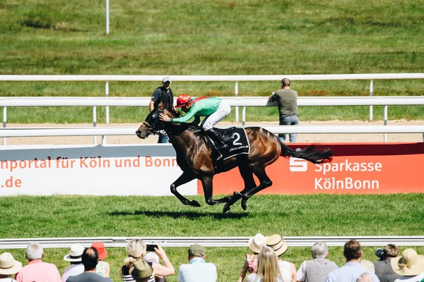 Cologne Allemagne Juin 2022 Horseracing Feiertags Renntag Jubilumspreis Par Beau — Photo