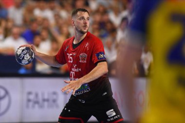 COLOGNE, ALMANY - 18 HAZİRAN 2022: 35 Kentin Mah. Yarı final Telekom Veszprem HC Lomza Vive Kielce EHF FINAL4 Men