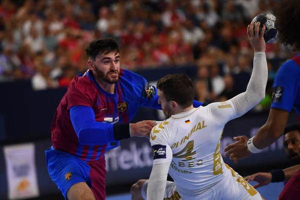 COLOGNE, ALMANY - 18 Haziran 2022: Yarı final THW Kiel - Barca EHF FİNAL4 Men