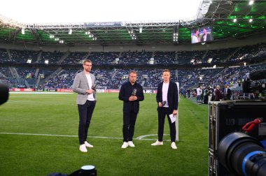 MOENCHENGLADBACH, GERMANY - 13 Haziran 2022: Almanya ile İtalya arasındaki UEFA Milletler Ligi 2023 futbol maçı öncesinde baş antrenör Hansi Flick basın stüdyosunda