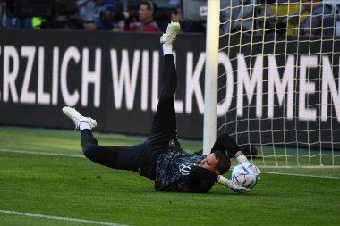 MOENCHENGLADBACH, GERMANY - 13 Haziran 2022: Manuel Neuer UEFA Milletler Ligi 2023 Almanya ile İtalya arasındaki futbol maçı sırasında