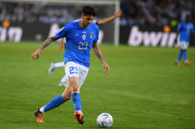 MENCHENGLADBACH, ALMANY - 14 Haziran 2022: Alessandro Bastoni. UEFA Milletler Ligi 'nin Almanya ile İtalya arasındaki maçı.