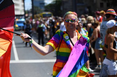 COLOGNE, GERMANY - 3 HAZİRAN 2022: Christopher Street Day Sokak Yürüyüşü 'nün (CSD) katılımcısı, Gay Pride. LGBT 