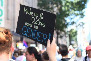 COLOGNE, GERMANY - 3 HAZİRAN 2022: Christopher Street Day Sokak Yürüyüşü 'nün (CSD) katılımcısı, Gay Pride. LGBT 