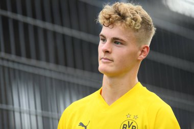 Kolej, Almanya - 29 Haziran 2022: Tom Rothe. Borussia Dortmund 'un sezon öncesi antrenmanı