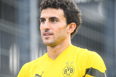 COLOGNE, Almanya - 29 Haziran 2022 Mateu Morey Bauza. Borussia Dortmund 'un sezon öncesi antrenmanı