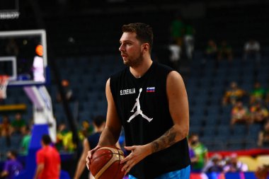 COLOGNE, Almanya - 7 Eylül 2022: Luka Doncic. Eurobasket maçı 2022 Fransa Slovenya 'ya karşı