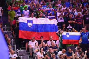 COLOGNE, Almanya - 7 Eylül 2022: Eurobasket 2022 Fransa Slovenya 'ya karşı basketbol maçı