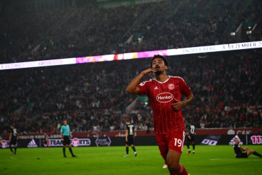 DUESSELDORF, Almanya - 10 Eylül 2022: Futbol maçı Bundesliga 2 Fortuna - Hansa