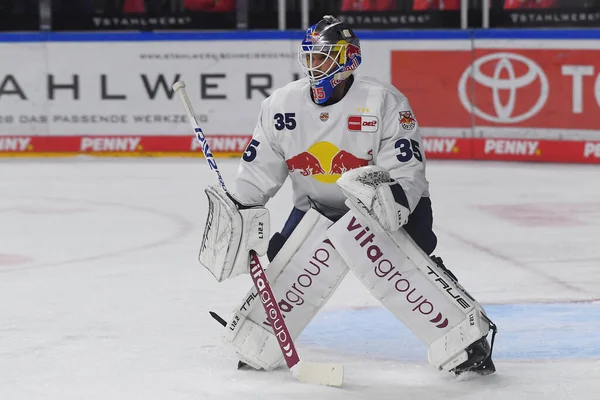 COLOGNE, Almanya - 15 Eylül 2022: Hokey maçı DEL Koelner Haie - EHC Red Bull Munchen