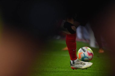 GELSENKIRCHEN, GERMANY - 2 Ekim 2022: Bundesliga FC Schalke 04-FC Augsburg futbol karşılaşması