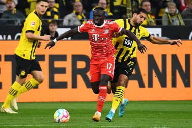 DORTMUND, ALMANY - 8 Ekim 2022 Sadio Mane. Bundesliga Borussia Dortmund Bayern Münih 'e karşı.