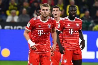 DORTMUND, Almanya - 8 Ekim 2022: Matthijs de Ligt. Bundesliga Borussia Dortmund Bayern Münih 'e karşı.