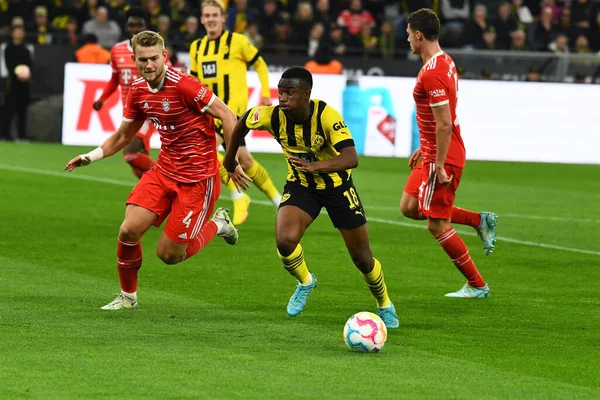 Dortmund Duitsland Oktober 2022 Youssoufa Moukoko Matthijs Ligt Voetbalwedstrijd Van — Stockfoto