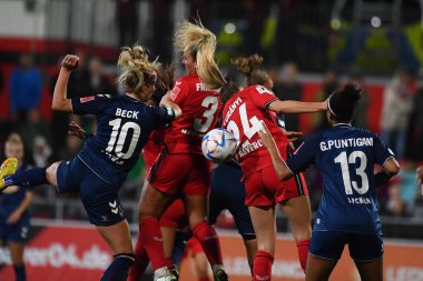 LEVERKUSEN, GERMANY - 23 Eylül 2022: Flyeralarm Bundesliga FC Bayer 04 FC Koeln 'e karşı 