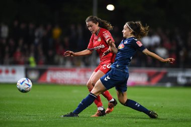 LEVERKUSEN, Almanya - 23 Eylül 2022: Dina Blagojevic. Flyeralarm Bundesliga FC Bayer 04 - 1.FC Koeln maçı 