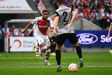 - 16 Ekim 2022, Linton Maina. - 16 Ekim 2022, Linton Maina. Bundesliga 1 'in futbol maçı. FC Koeln, FC Augsburg 'a karşı. Rhein Enerji Stadyumu Futbol Stadyumu. 