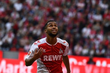 - 16 Ekim 2022, Linton Maina. - 16 Ekim 2022, Linton Maina. Bundesliga 1 'in futbol maçı. FC Koeln, FC Augsburg 'a karşı. Rhein Enerji Stadyumu Futbol Stadyumu. 