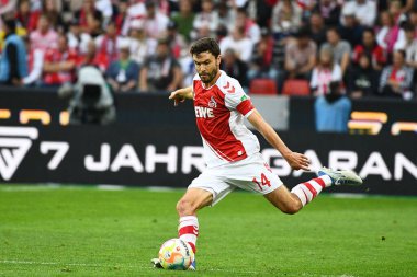 16 Ekim 2022 'de Jonas Hector, Bundesliga 1' in futbol maçı var. FC Koeln, FC Augsburg 'a karşı. Rhein Enerji Stadyumu Futbol Stadyumu. 
