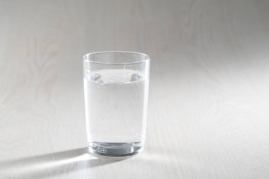 Soğuk ve lezzetli temiz su.