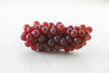 Fresh and delicious Delaware grapes