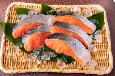 Somon yemek kolay boyutuna kesme