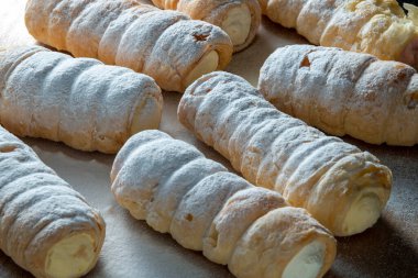 Sweet and delicious pie crust and fresh cream cake.