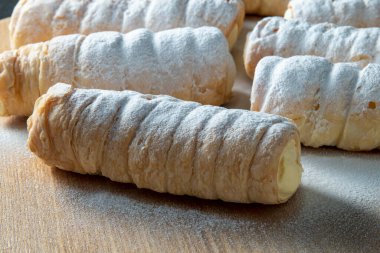 Sweet and delicious pie crust and fresh cream cake.
