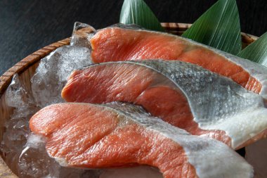 Taze ve lezzetli somon fileto