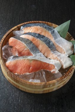 Taze ve lezzetli somon fileto