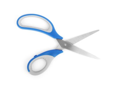 Beyaz bir arka plan üzerinde izole bir siyah saplı makas terziler