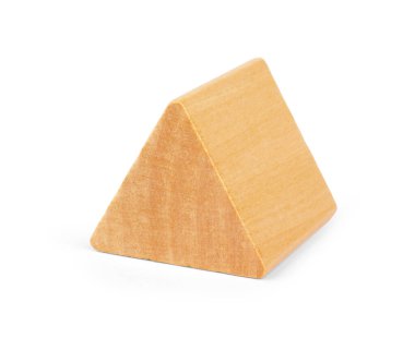 Geometrik şekiller (dikdörtgen, kare, çember, üçgen) şeklinde küçük ahşap detayları olan tahta oyuncak çocuk ayırıcısının resmi, beyaz izole bir arkaplanda farklı renklerde.