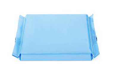 Çikolata beyaz bir arka plan üzerinde iki tür