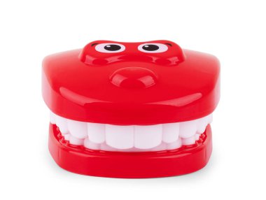 Plastik insan dişleri modelleri beyaz izole 