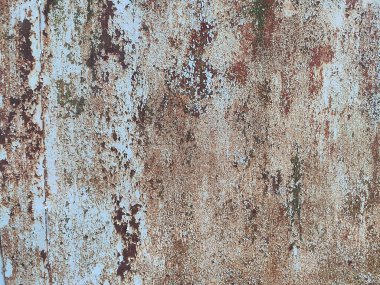 Aşınmış metal zemin. Paslı, beyaz, metal bir duvar. Paslı metal arka planda pas izleri var. Pas lekeleri. Metal yüzey paslanmış lekeler. Rystycorrosion.