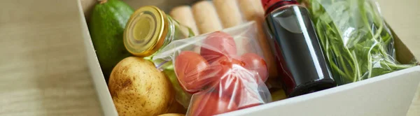 Essen Box Mahlzeit Kit Mit Frischen Zutaten Und Rezept Blanko — Stockfoto