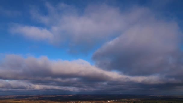 Schöner Blauer Himmel Mit Wolkenhintergrund Himmel Wolken Und Sonne Bunter — Stockvideo