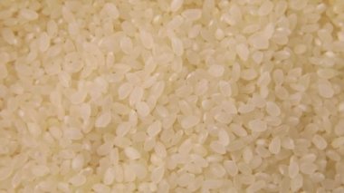 Dönüşümlü çiğ beyaz pirinç homurdanmaları, tahıllar, vejetaryen sağlıklı organik gıda diyeti, Makro