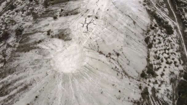 Aeronave Drone Vista Fosfogesso Branco Montanhas Resíduos Fábricas Fosfato Montes — Vídeo de Stock
